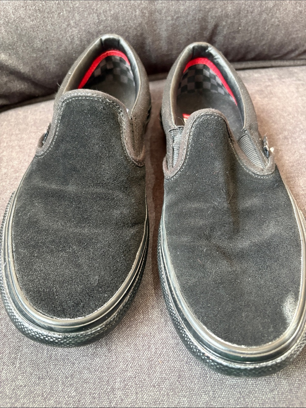 Vans Men's Skater Slides- Black Slip-On Suede Casual Shoes - 6 Mens/ 7.5 Female